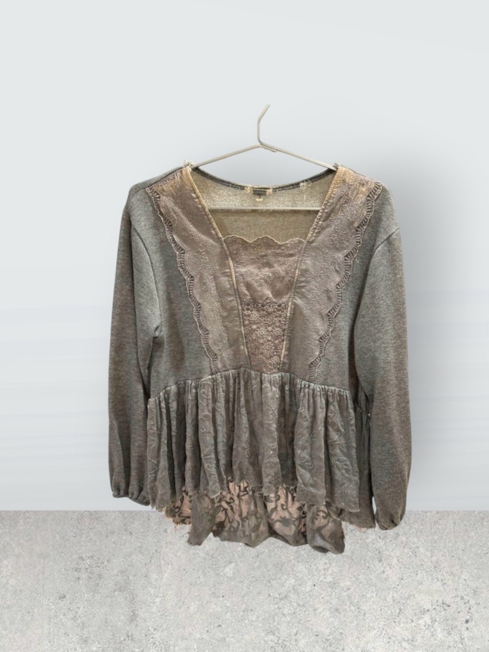 Gimmicks by BKE Women's Small Grey Lace Knit Top Size Small